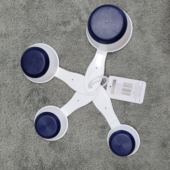 New Set of Measuring Cups & Spoons!!! - Picture 4 of 11